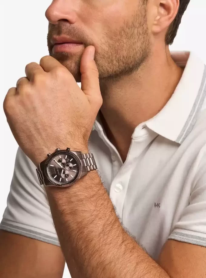 Übergroße Lexington-Uhr in Brauntönen Übergroße Lexington-Uhr in Brauntönen