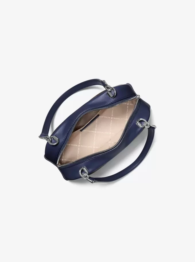 Cecily Small Schultertasche mit charakteristischem Logo
