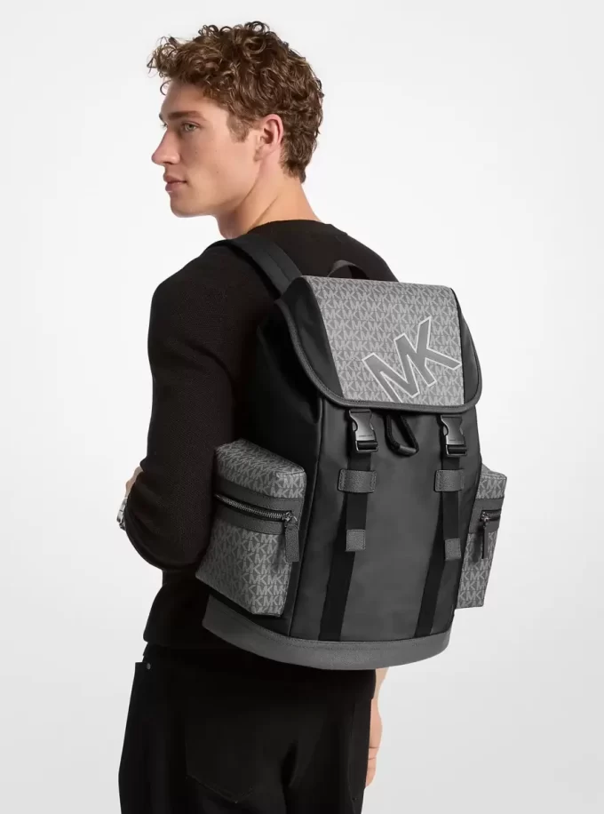 Cooper Signature Logo und Nylon-Rucksack