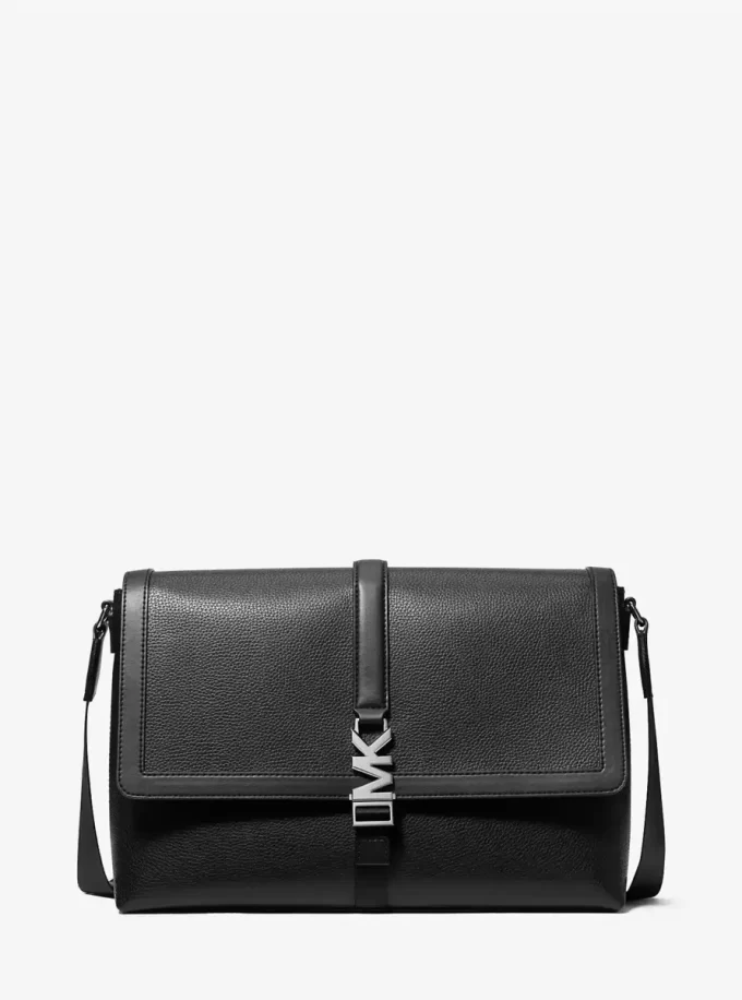 Cyrus Umhängetasche aus genarbtem Leder, mittelgroß Cyrus Umhängetasche aus genarbtem Leder, mittelgroß