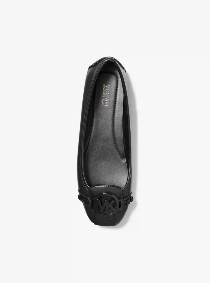 Fulton-Mokassin mit Nieten