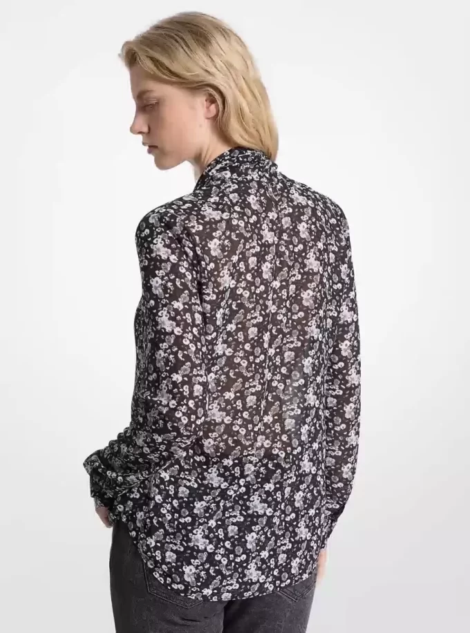 Georgette-Bluse mit Blumenmuster und Bindekragen