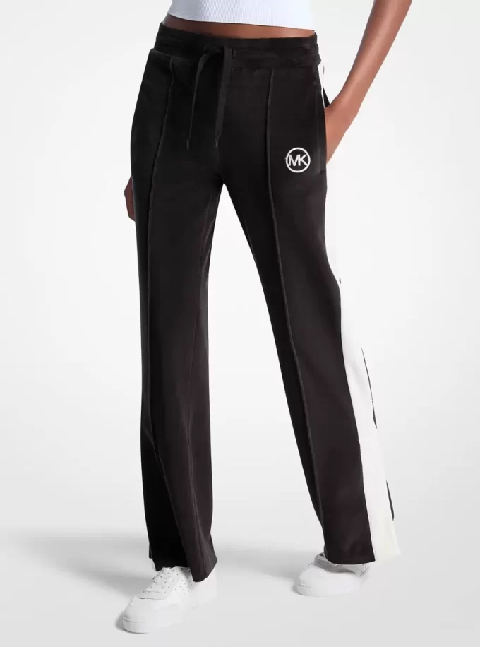 Gestreifte Velours-Trainingshose Gestreifte Velours-Trainingshose