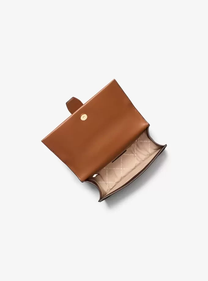 Greenwich kleine Umhängetasche mit farblich abgesetztem Logo Greenwich kleine Umhängetasche mit farblich abgesetztem Logo