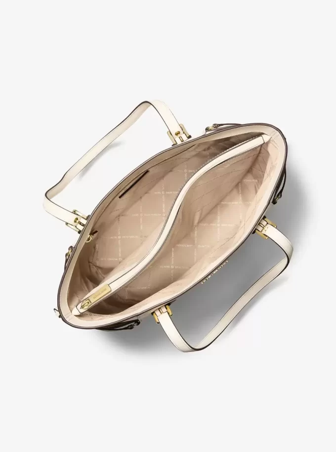 Große Voyager-Tragetasche aus Saffiano-Leder Große Voyager-Tragetasche aus Saffiano-Leder