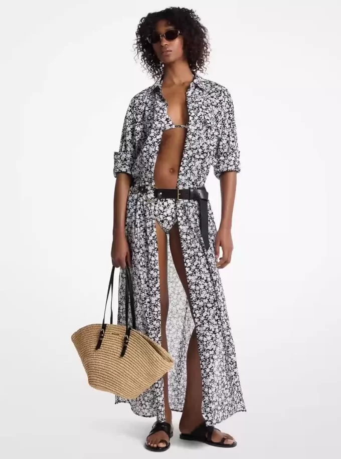 Hemdblusenkleid aus Baumwoll-Batist mit Blumenmuster Hemdblusenkleid aus Baumwoll-Batist mit Blumenmuster