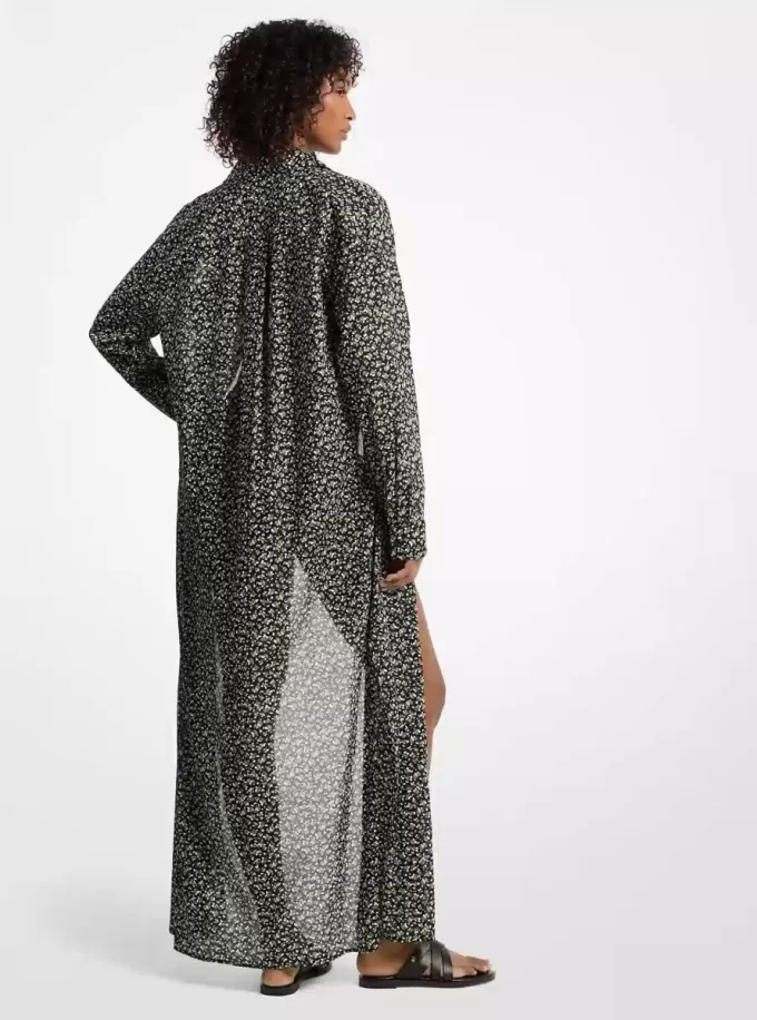 Hemdblusenkleid aus Baumwoll-Batist mit Blumenmuster Hemdblusenkleid aus Baumwoll-Batist mit Blumenmuster