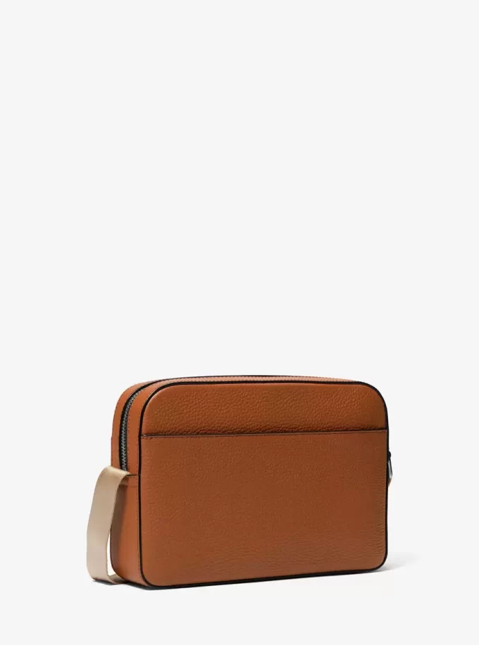 Hudson Utility Crossbody-Tasche aus genarbtem Leder
