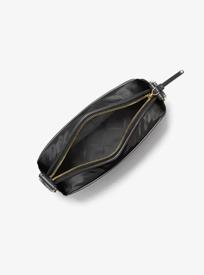 Jet Set Große Umhängetasche aus Nylon-Gabardine Jet Set Große Umhängetasche aus Nylon-Gabardine