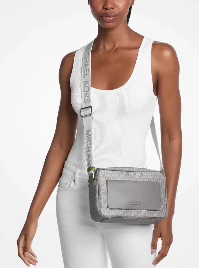 Jet Set Große Umhängetasche mit bedrucktem Logo