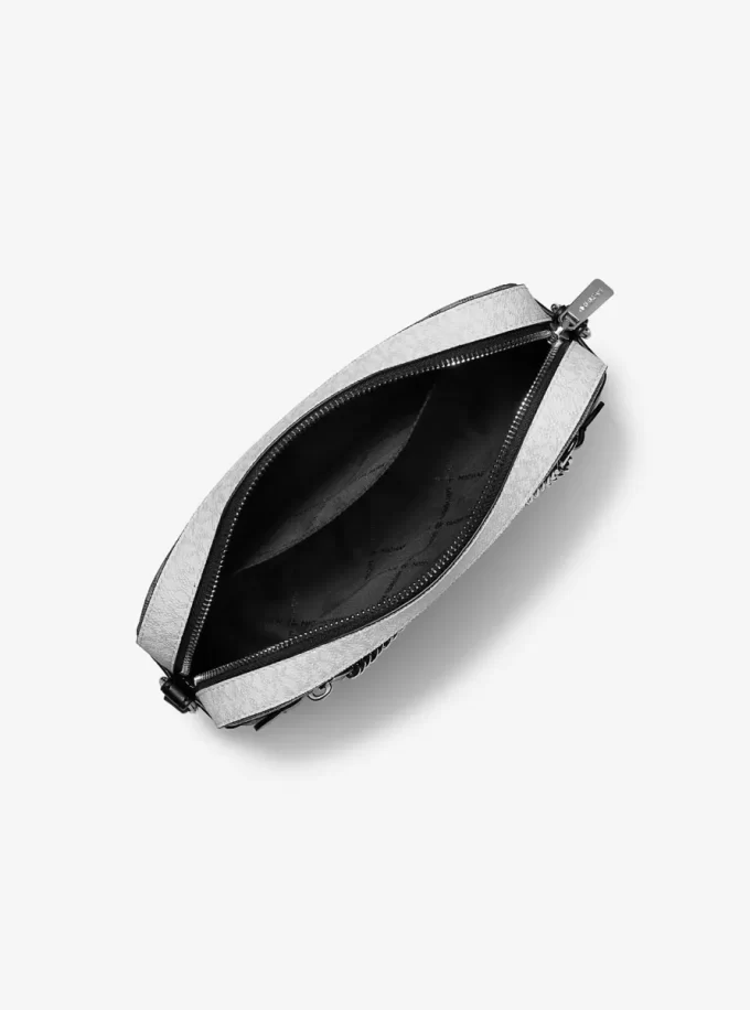 Jet Set Große Umhängetasche mit charakteristischem Logo Jet Set Große Umhängetasche mit charakteristischem Logo