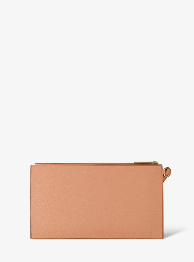 Jet Set Großes Armband aus genarbtem Leder mit Nieten