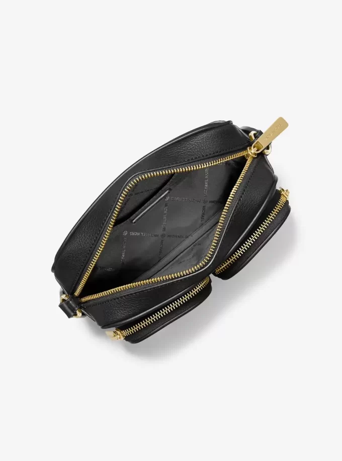 Jet Set Medium Leder-Umhängetasche mit Etui für Apple AirPods Pro® Jet Set Medium Leder-Umhängetasche mit Etui für Apple AirPods Pro®