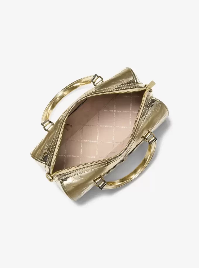 Jet Set Medium Schultertasche mit metallischem Logo und Prägung Jet Set Medium Schultertasche mit metallischem Logo und Prägung