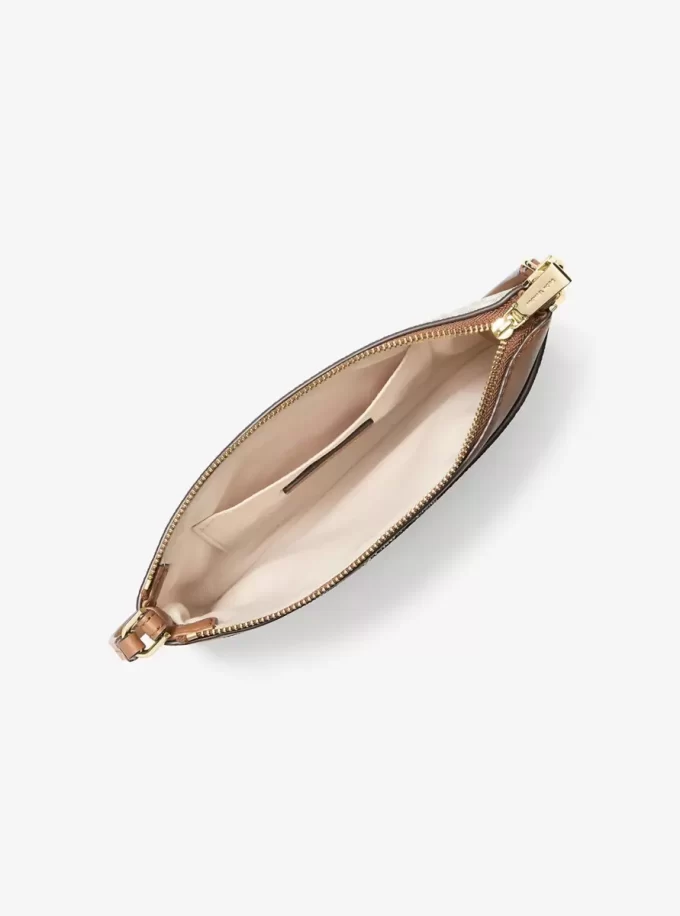 Jet Set Medium Signature Logo Handgelenktasche