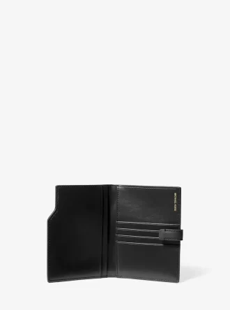 Jet Set Passportetasche aus genarbtem Leder