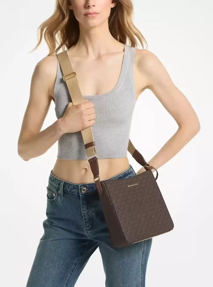 Jet Set Travel Kleine Umhängetasche mit Signature-Logo