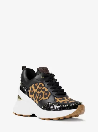 Katrina Mixed-Media-Trainerin