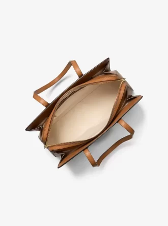 Laila Medium Tragetasche mit charakteristischem Logo