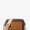 Maeve Große Signature Crossbody-Tasche Maeve Große Signature Crossbody-Tasche