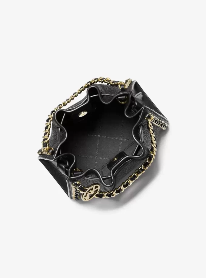 Mina Kleine Umhängetasche mit Kette Mina Kleine Umhängetasche mit Kette