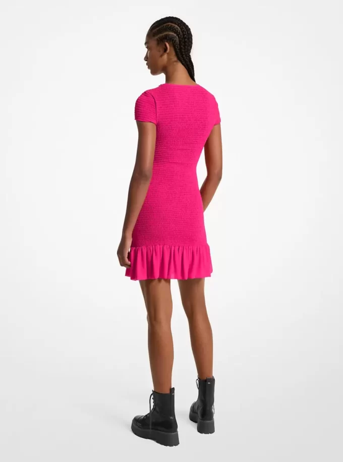 Minikleid aus Georgette mit Smokdetails