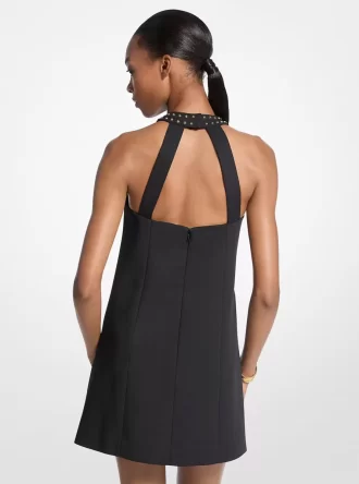 Minikleid aus Stretch-Crêpe mit Nieten und Neckholder