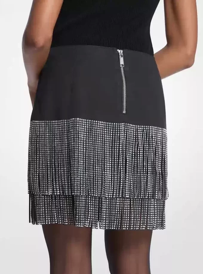 Minirock mit Fransen und Nieten Minirock mit Fransen und Nieten