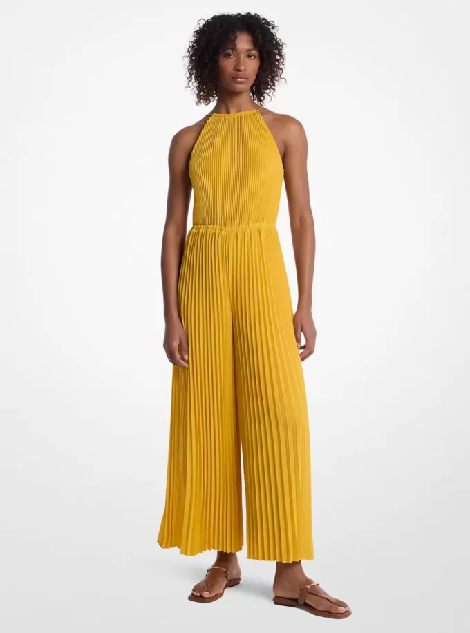 Plissee-Jumpsuit aus Georgette mit Neckholder und Verzierungen Plissee-Jumpsuit aus Georgette mit Neckholder und Verzierungen