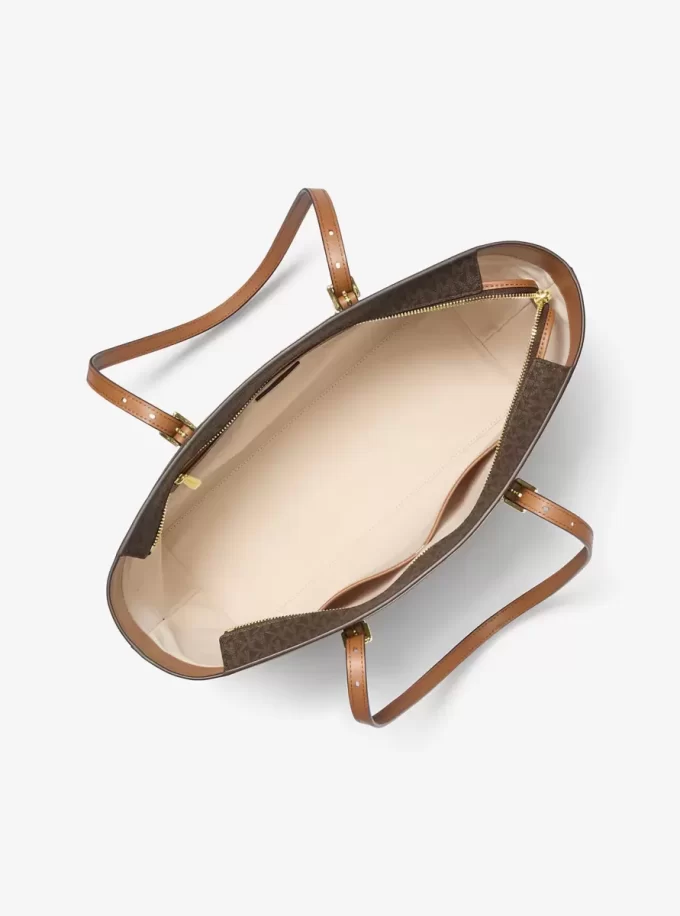 Quinn Große Tragetasche aus Leder mit charakteristischem Logo