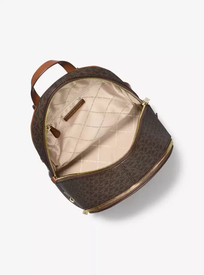 Rhea Medium Rucksack mit charakteristischem Logo Rhea Medium Rucksack mit charakteristischem Logo