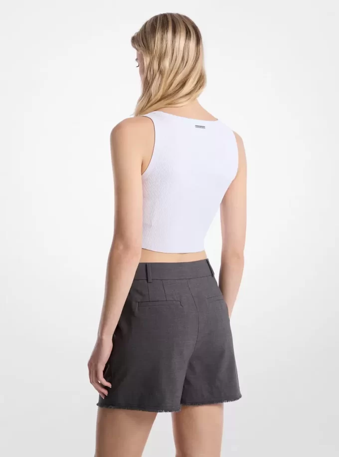 Shorts aus Stretchwolle mit Fransen und Falten