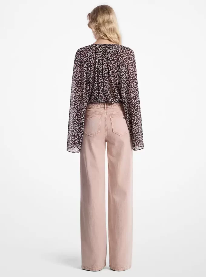 Stückgefärbte Jeans mit weitem Bein