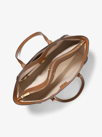 Taryn Große Tragetasche aus Leder mit charakteristischem Logo