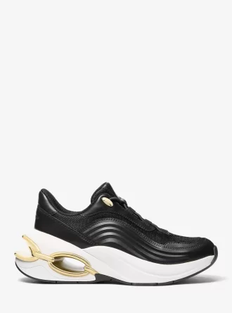 Toni Mixed-Media-Trainerin