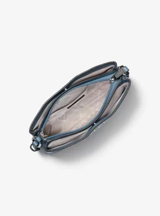 Trisha Umhängetasche aus genarbtem Leder, mittelgroß