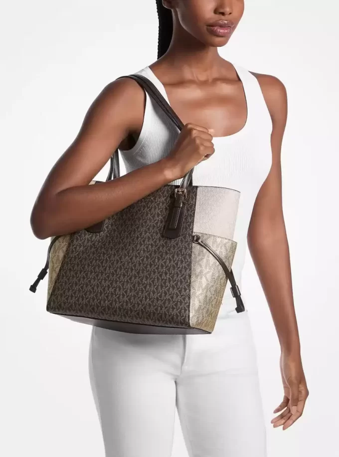 Voyager Große Tragetasche mit farblich abgesetztem Metallic-Logo