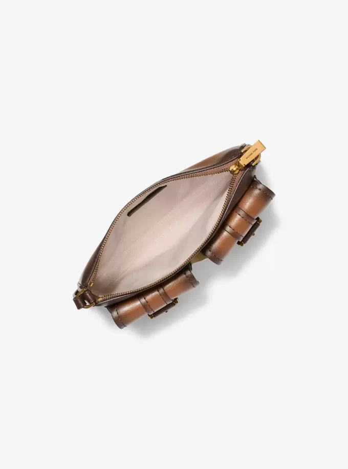 Zoe Kleine Pochette aus poliertem Leder