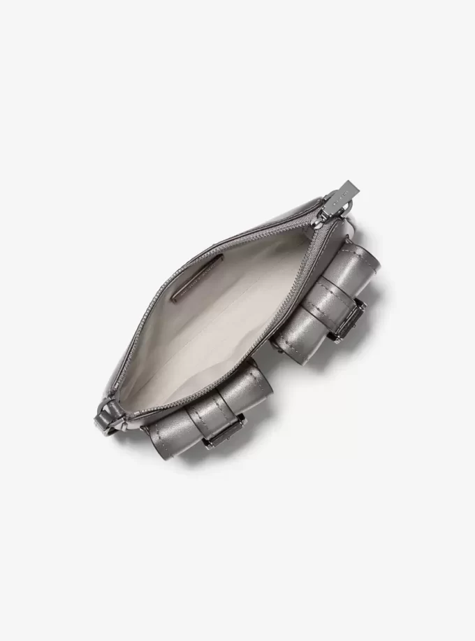 Zoe Kleine Pochette aus poliertem Leder